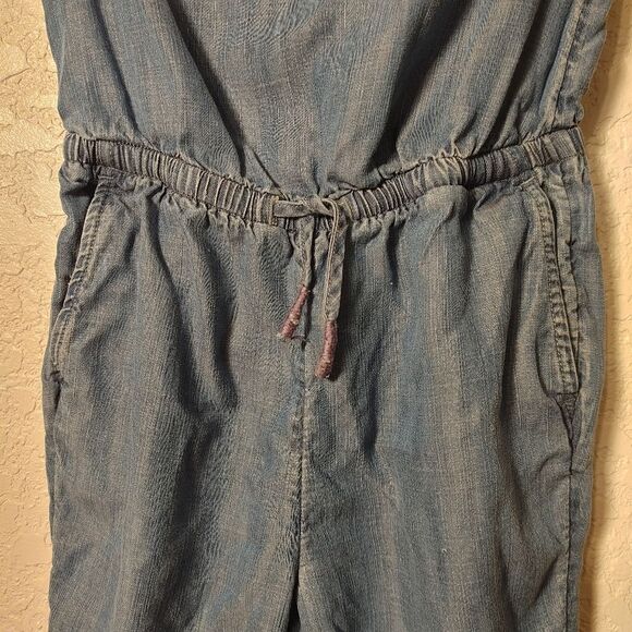 Vineyard Vines girls chambray jumper - Picture 3 of 7